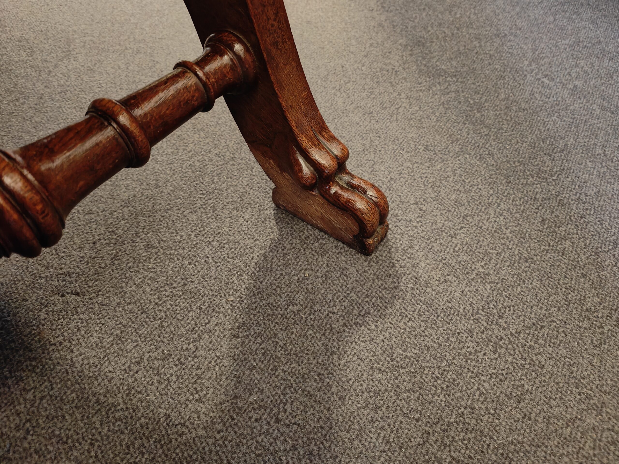 Mächtiger Lutherstuhl Scherensessel Dantesca Gründerzeit 1880 Eiche antik – Bild 3