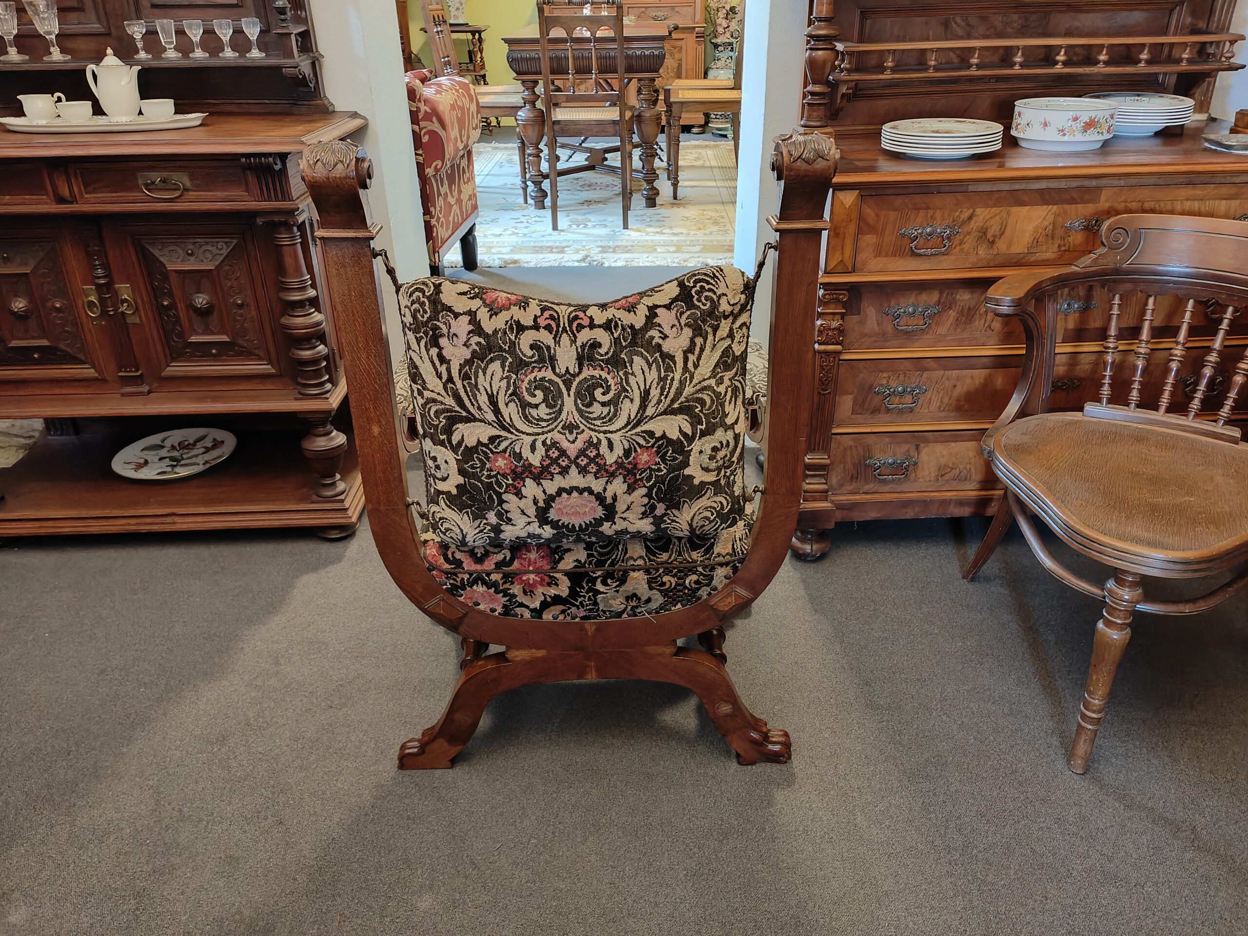 Mächtiger Lutherstuhl Scherensessel Dantesca Gründerzeit 1880 Eiche antik – Bild 4