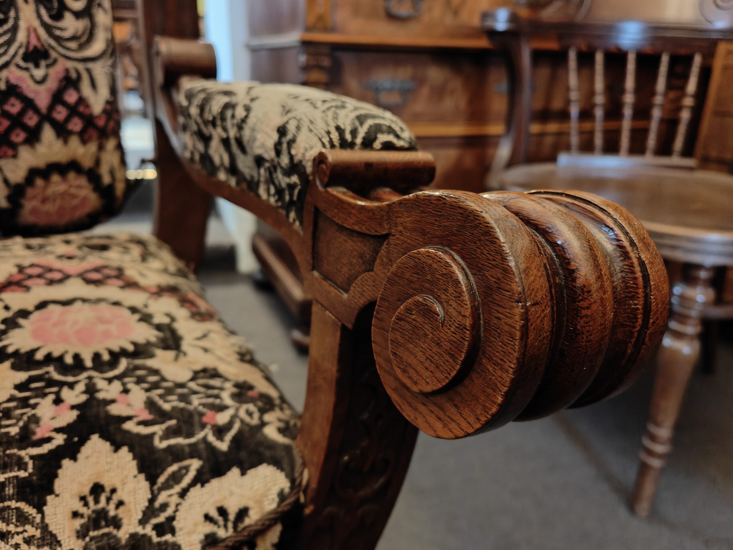 Mächtiger Lutherstuhl Scherensessel Dantesca Gründerzeit 1880 Eiche antik – Bild 12