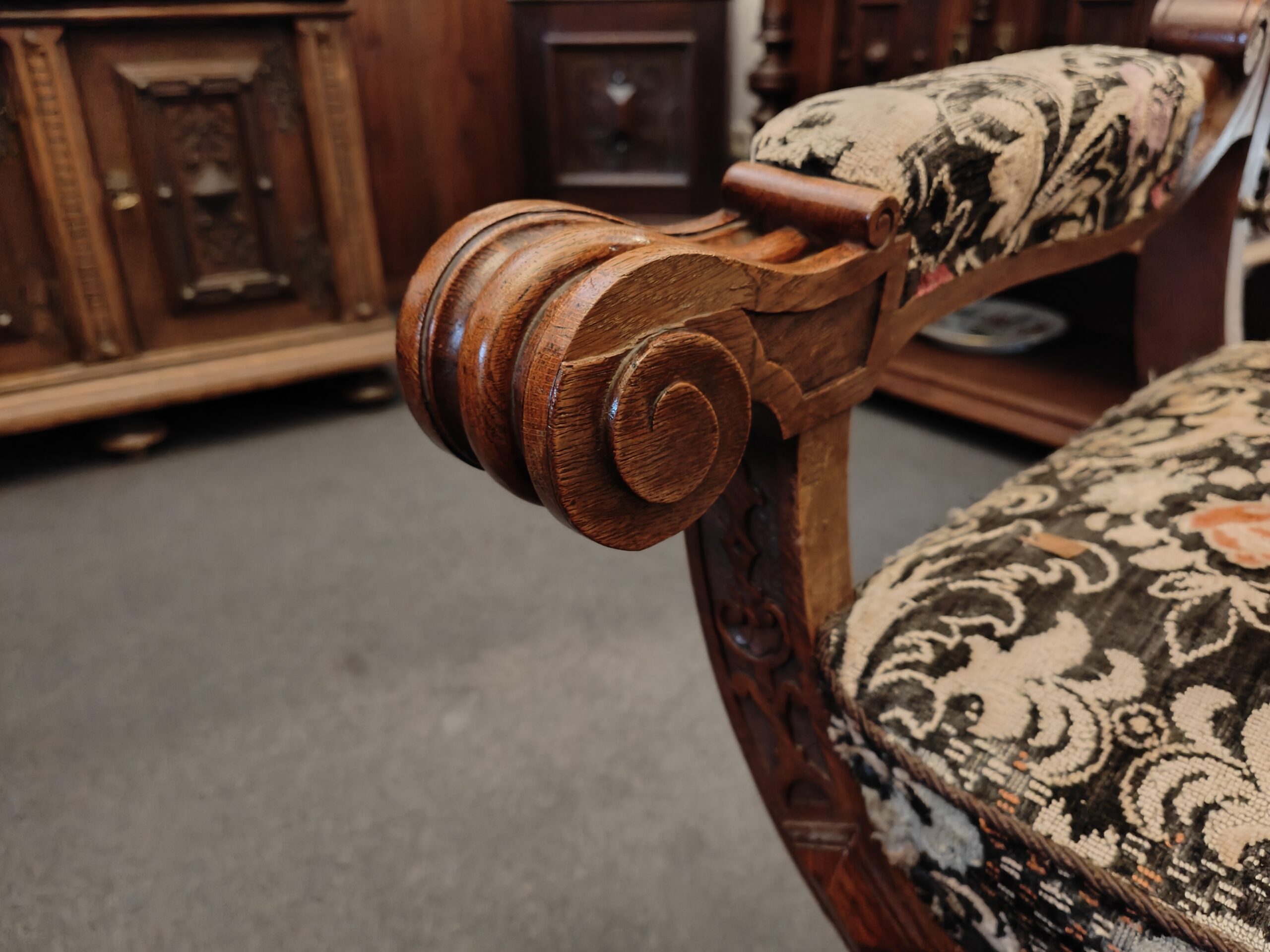 Mächtiger Lutherstuhl Scherensessel Dantesca Gründerzeit 1880 Eiche antik – Bild 5