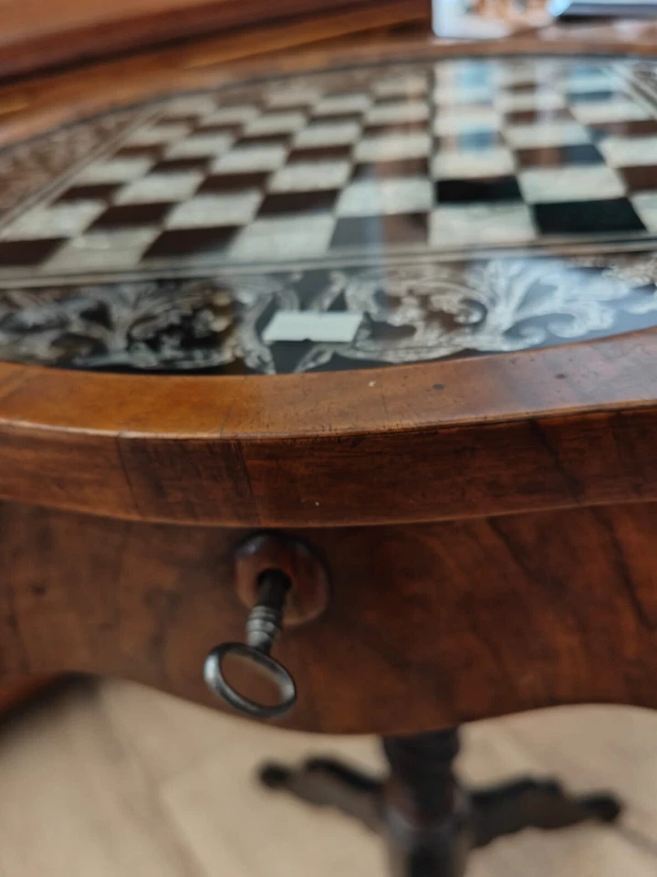 Spätbiedermeier Nähtisch Schachtisch mit Schachbrett Beistelltisch Nuss SELTEN! – Bild 7