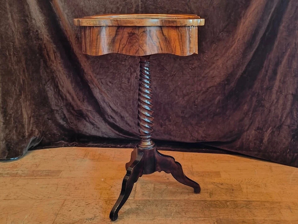 Spätbiedermeier Nähtisch Schachtisch mit Schachbrett Beistelltisch Nuss SELTEN! – Bild 9