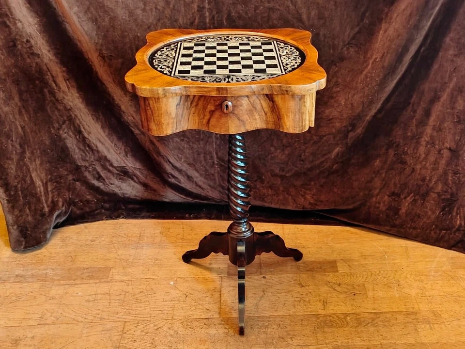 Spätbiedermeier Nähtisch Schachtisch mit Schachbrett Beistelltisch Nuss SELTEN!