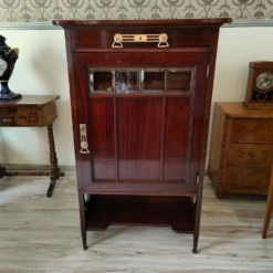 Jugendstil Salon Schränkchen Vertiko 1900 Mahagoni Georg Müller Hofmöbelfabrik