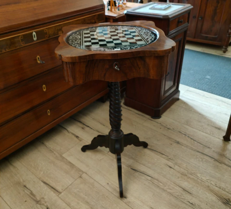 Spätbiedermeier Nähtisch Schachtisch mit Schachbrett Beistelltisch Nuss SELTEN! – Bild 2