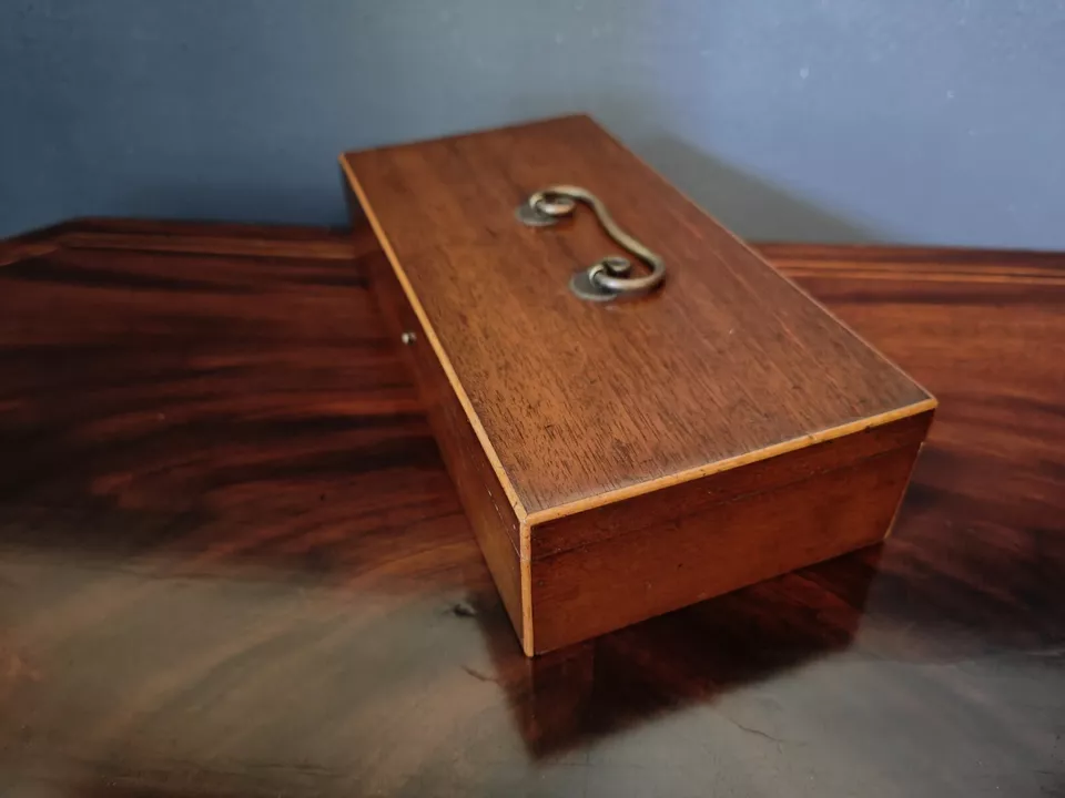 Biedermeier Schatulle Mahagoni Box antik Schmuckkästchen Holz – Bild 6