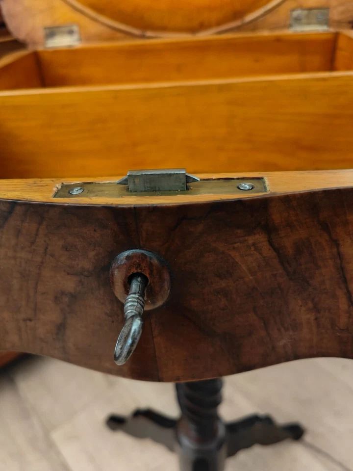 Spätbiedermeier Nähtisch Schachtisch mit Schachbrett Beistelltisch Nuss SELTEN! – Bild 10