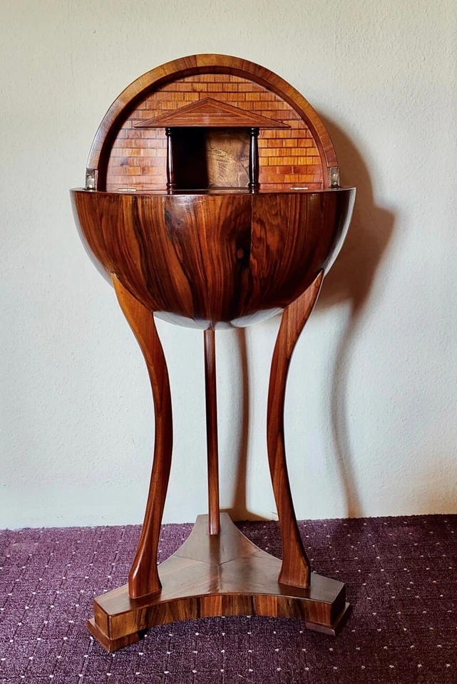 Globustisch Globusnähtisch Nuss in der Art des Biedermeier Klassizismus – Bild 4