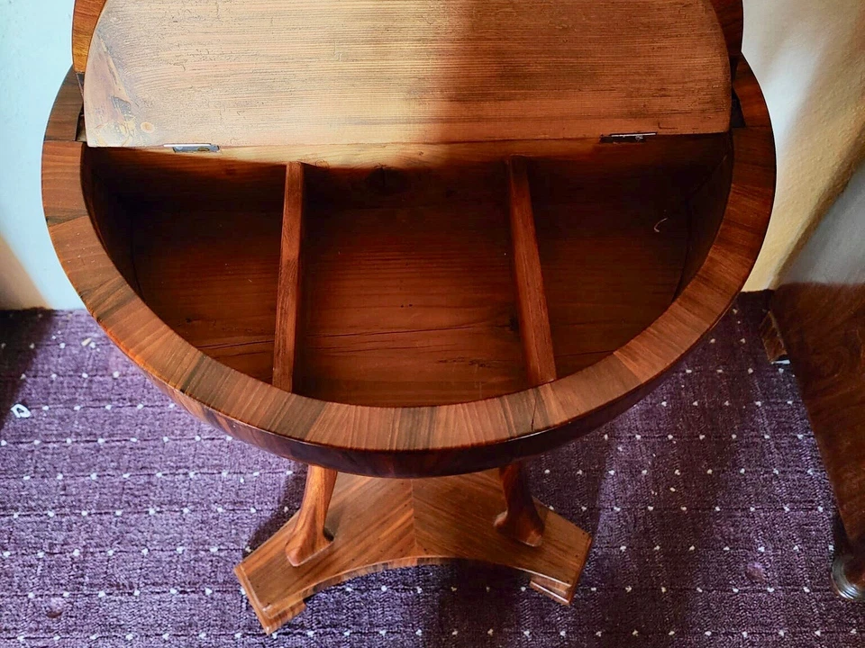 Globustisch Globusnähtisch Nuss in der Art des Biedermeier Klassizismus – Bild 2