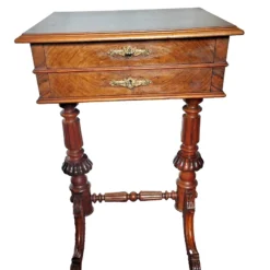 Aufwendiger Gründerzeit Nähtisch Beistelltisch Nuss zweischübig um 1880