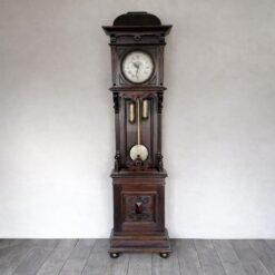 Uhren und Regulatoren