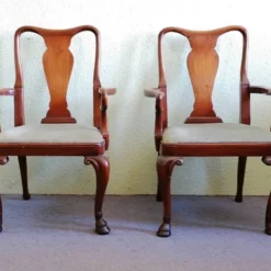 Paar Armlehnsessel Armlehnstühle Barock 1900 antik Tierfüsse geschnitzt