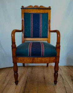 Biedermeier Empire Armlehnstuhl Sessel Fauteuil in Esche um 1820