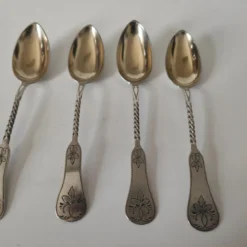 4 Silber Kaffee -/Tee- Löffel Handgraviert 1895 Set antik